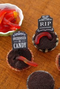 boulderlocavore.com graveyard cupcakes 688