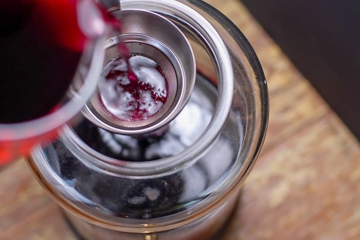 Adding sulfite-free red wine to batch of homemade red wine vinegar