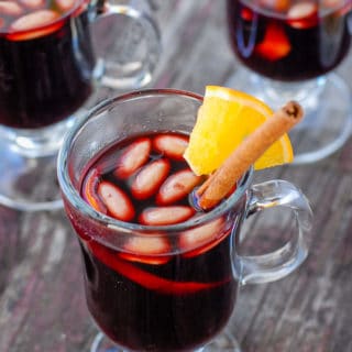 glass mugs of Glogg