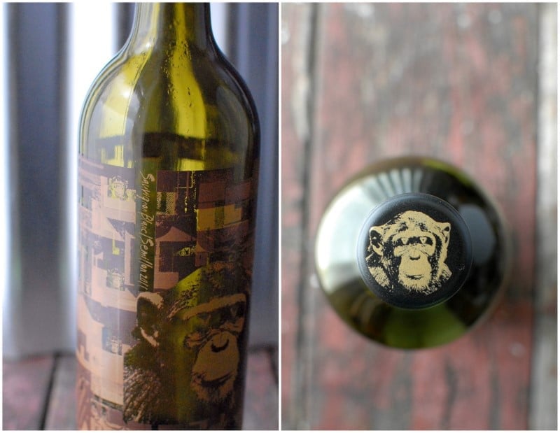 Infinite Monkey Therom wine bottle and wine cap top