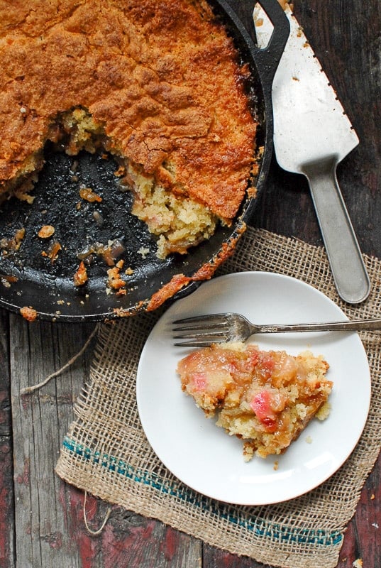 rhubarb upside down cake in skillet