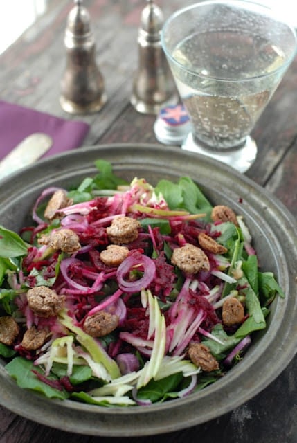 Arugula Apple-Beet Candied Pecan Salad