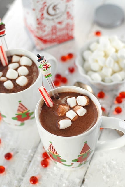 hot chocolate with marshmallows