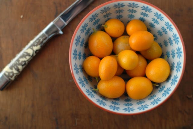 kumquats in a bowl