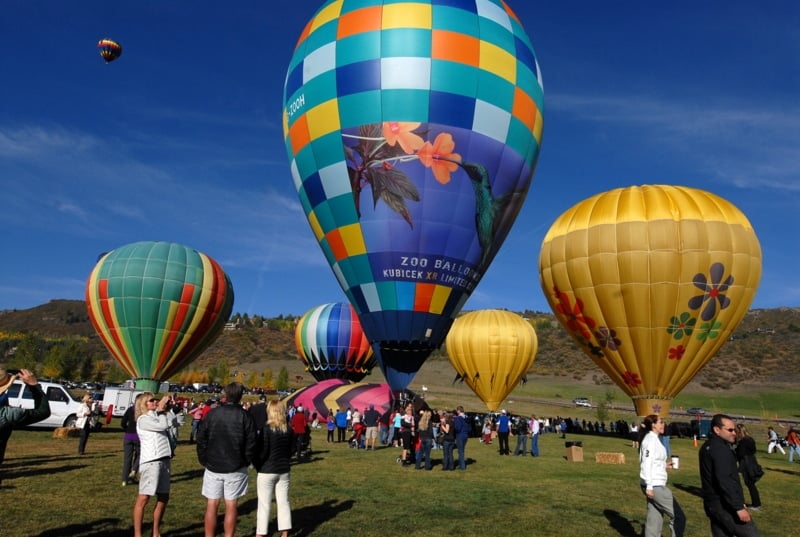 A group of colorful hot air balloon in the sky