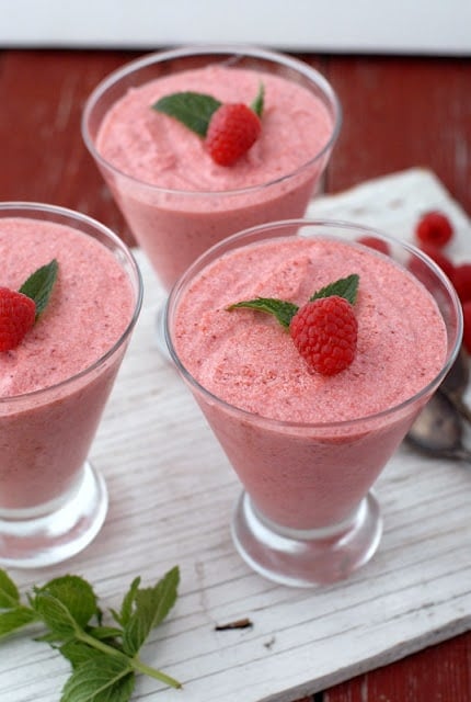 strawberry mousse frozen