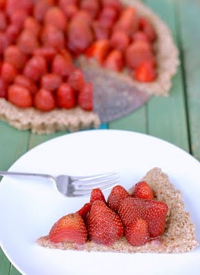 3-Ingredient No Bake Strawberry Tart (raw food tart). slice