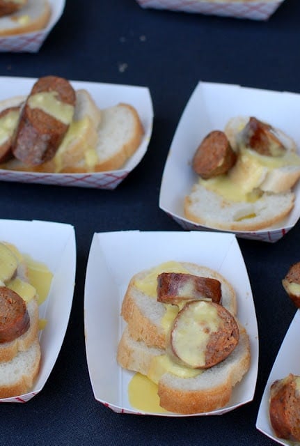 boxes of bread slices and sliced sausage