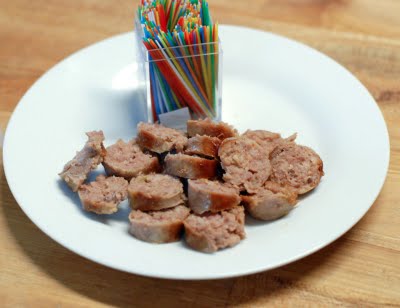 A plate of cooked sausage