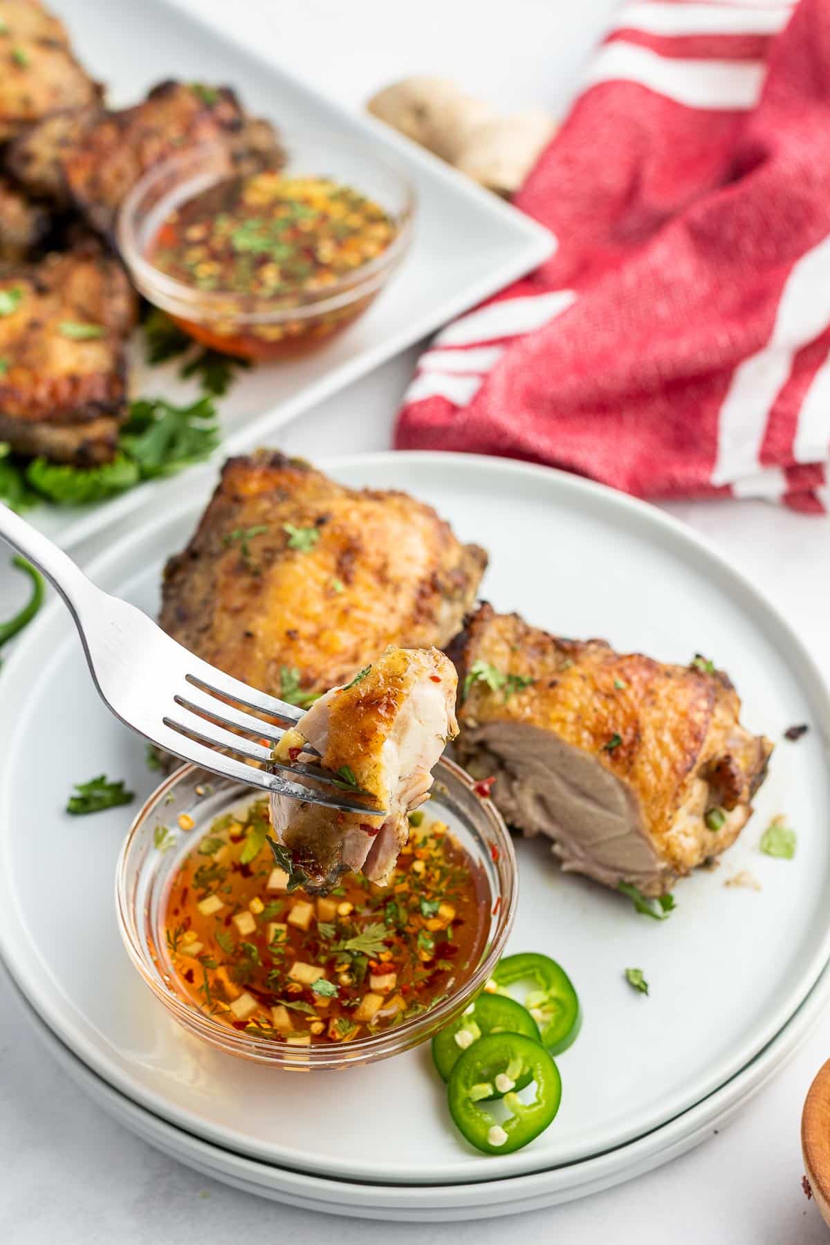 grilled chicken thighs with dipping sauce 