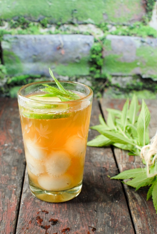 Fruit Infused Peach Green iced Tea