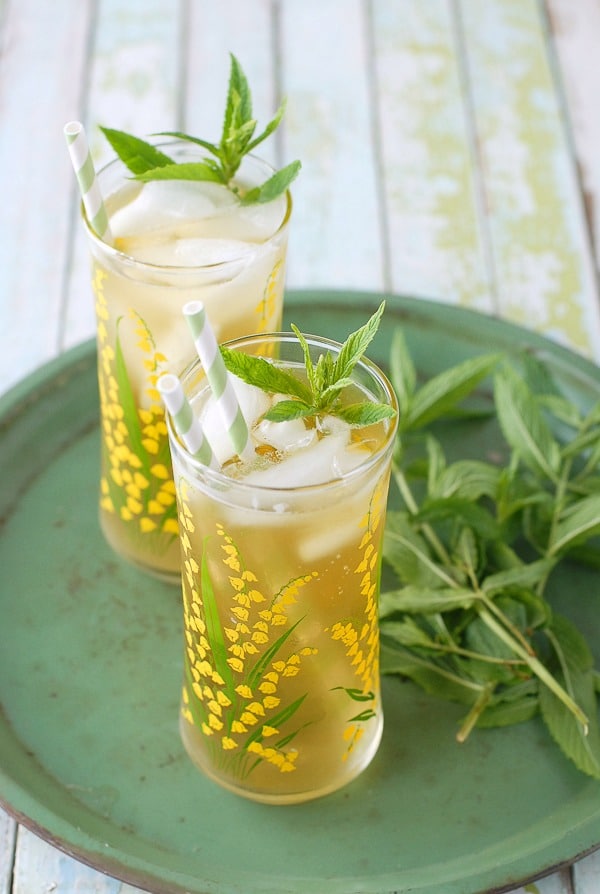 Lemongrass-Lavender Green Sun Tea with mint 