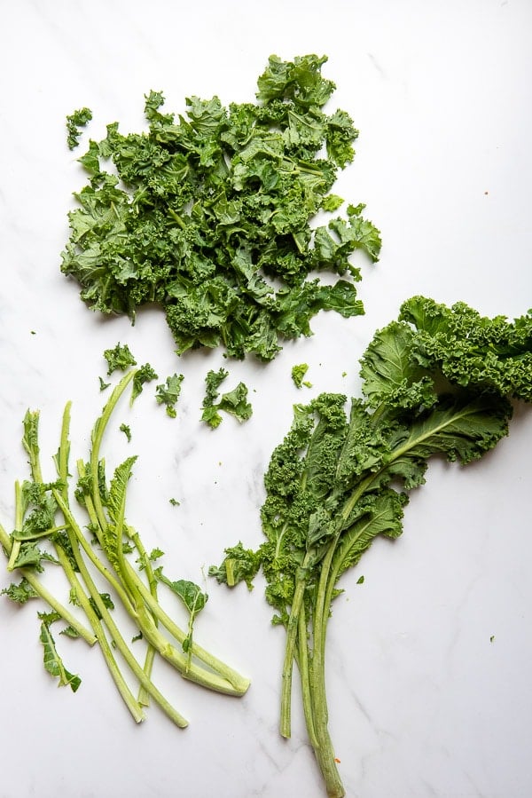 How to remove kale leaves from stem without a knife