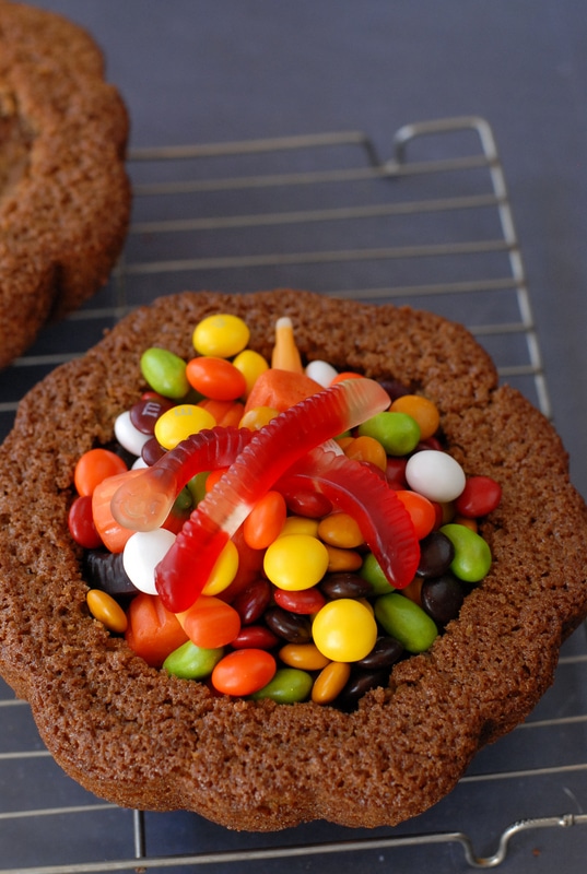 candy inside of pumpkin pinata cake (recipe steps)