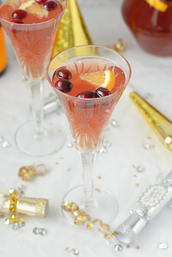 Sparkling Drinks for New Year's Eve with and without alcohol