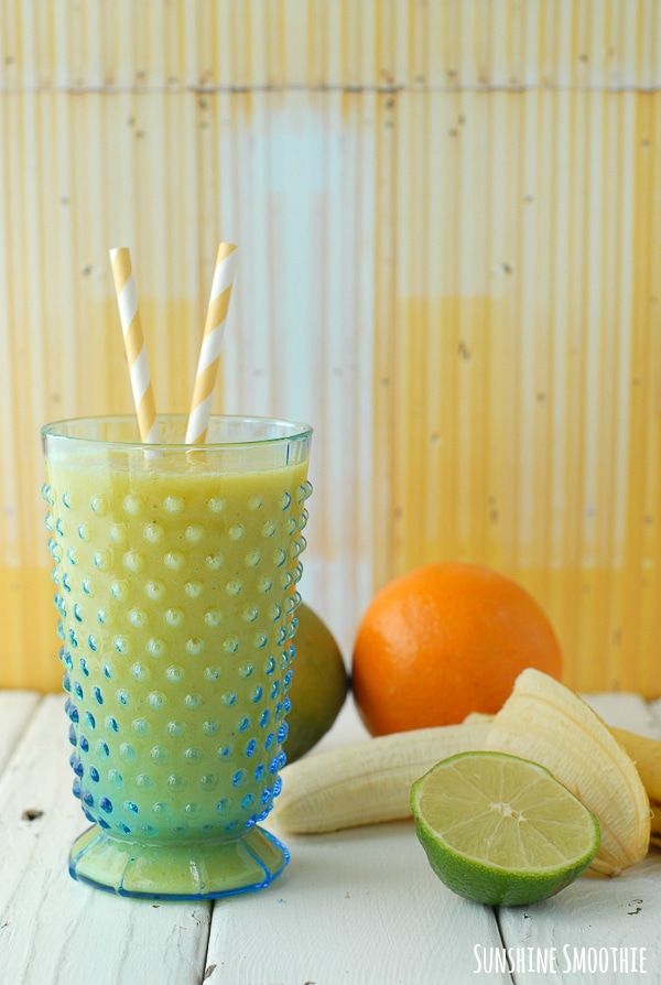 Sunshine Smoothie with straws