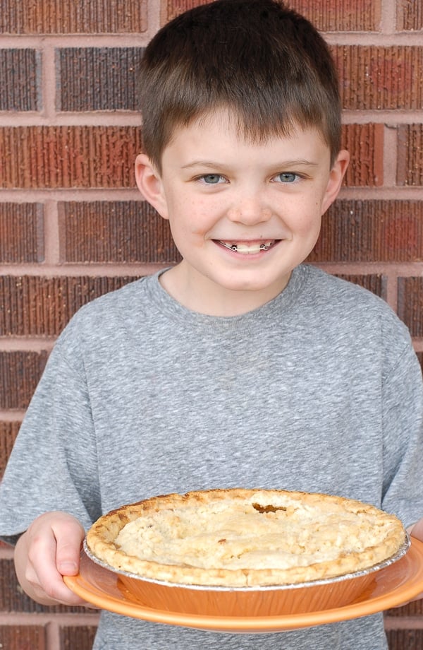 Great Grandma\'s Apple Pie recipe gluten-free with child