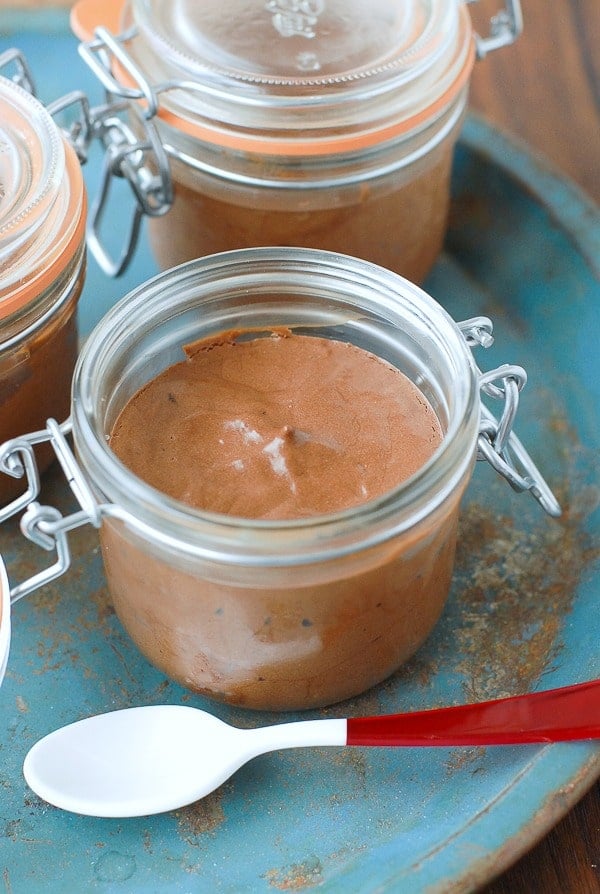 Pot de Mousse au Chocolat Français, mousse au Chocolat Traditionnelle Française - BoulderLocavore.com