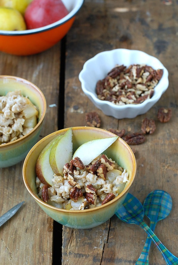 ear-Ginger Oatmeal with Candied Maple Pecans 