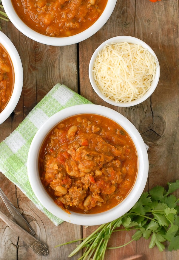 Slow Cooker Pumpkin White Bean Sausage Chili gluten free 