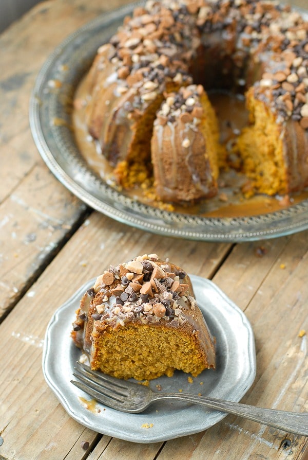 Pumpkin Spice Buttermilk Bundt Cake with Dark Salted Caramel Glaze slice