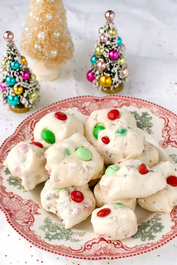  Mint M&M Forgotten Cookies on a christmas plate