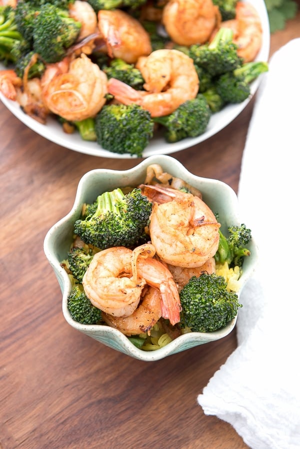 Spicy Garlic Sriracha Shrimp and Broccoli Stir Fry