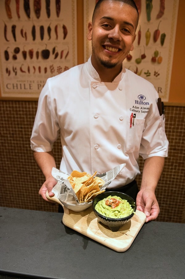 Buffalo Thunder Iguana Cafe Guacamole 