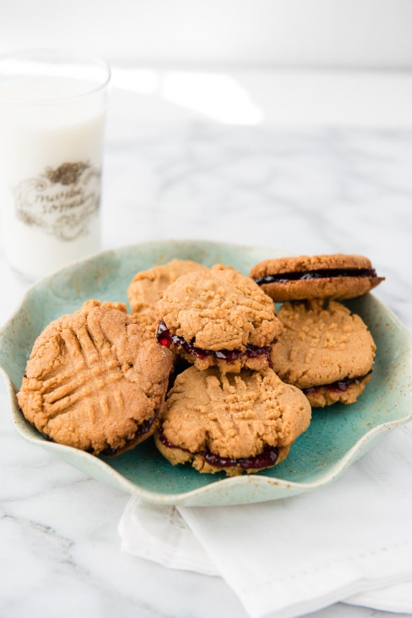 Peanut Butter and Jelly Sandwich Cookies 