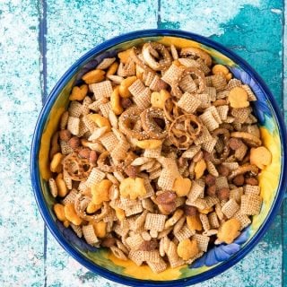 Summertime Gluten-Free Party Mix