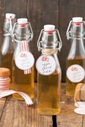 Apple Spiced Vodka with free printable gift tags