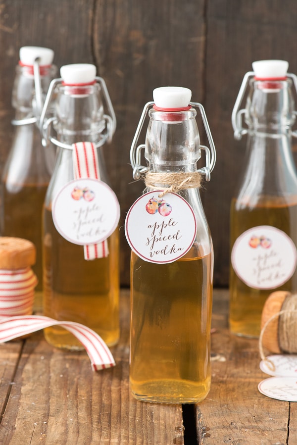 https://boulderlocavore.com/wp-content/uploads/2015/11/Apple-Spiced-Vodka-with-free-printable-gift-tags-BoulderLocavore.com-5614.jpg