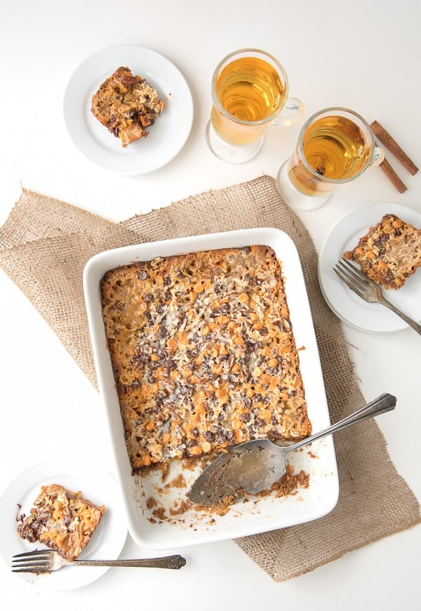 Pumpkin Spice Hello Dolly Bars cut in the baking sheet