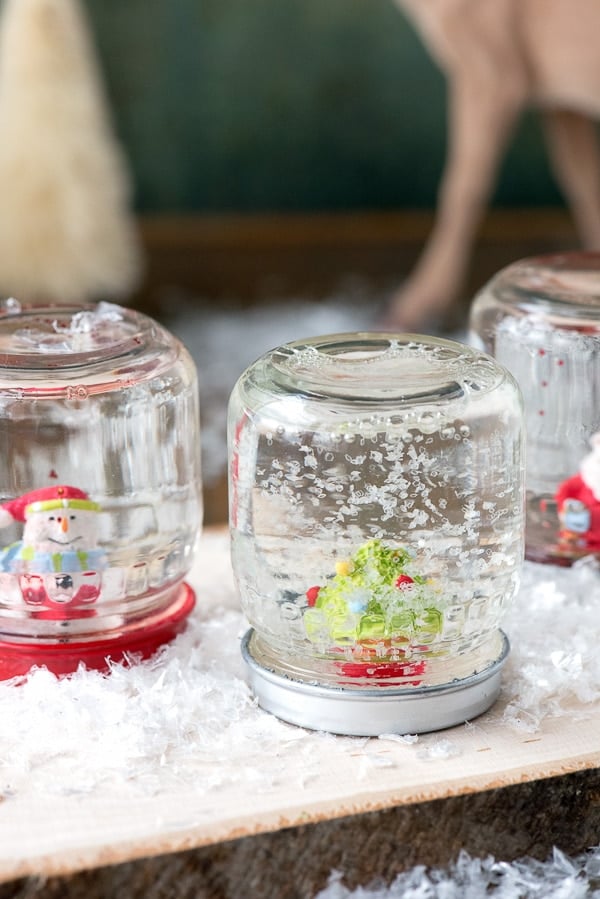 DIY How to Make Holiday Snow globes
