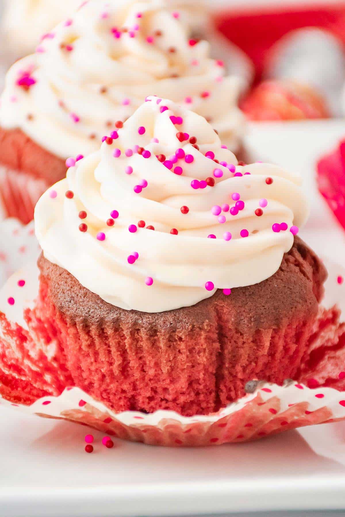 pink velvet cupcakes without liner