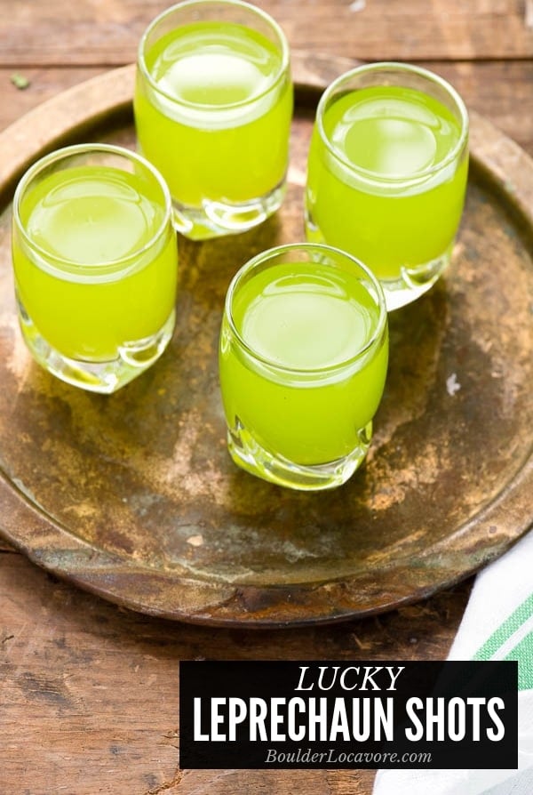 Green fruity shots for St. Patrick\'s day (Lucky Leprechaun Shots)