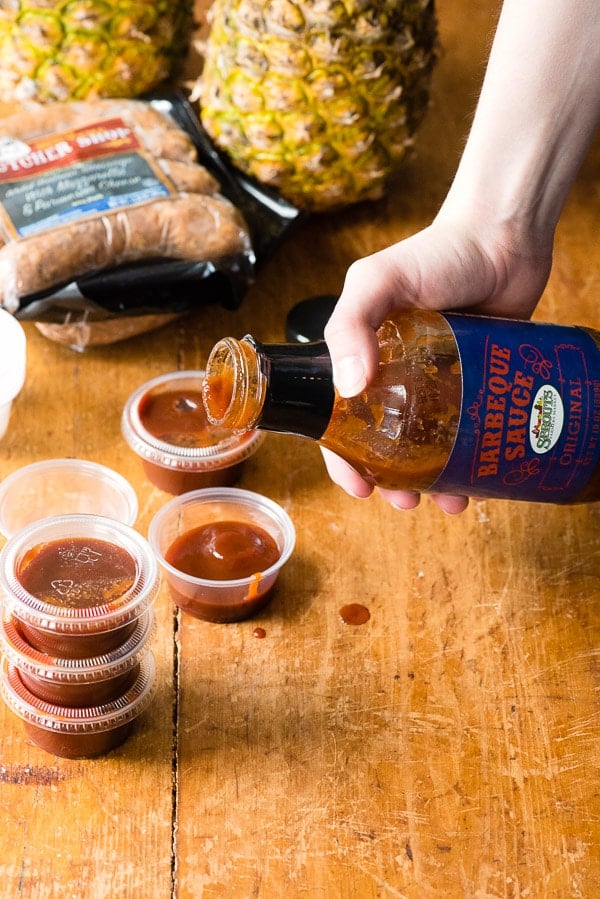 Bbq in condiment containers
