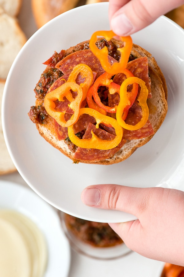 Personal Pizza Bagels with pepperoni and sweet peppers Personal Pizza Bagels. 