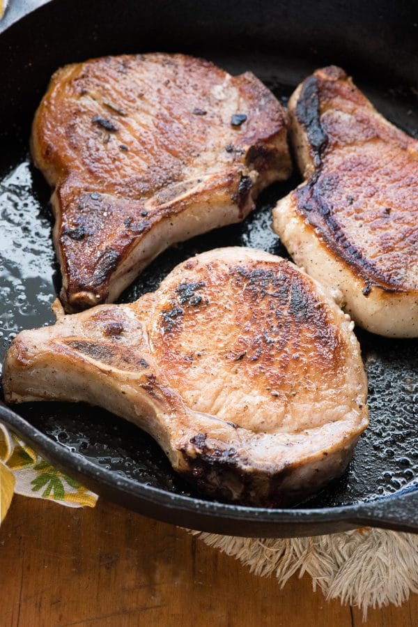 pan frying pork chops