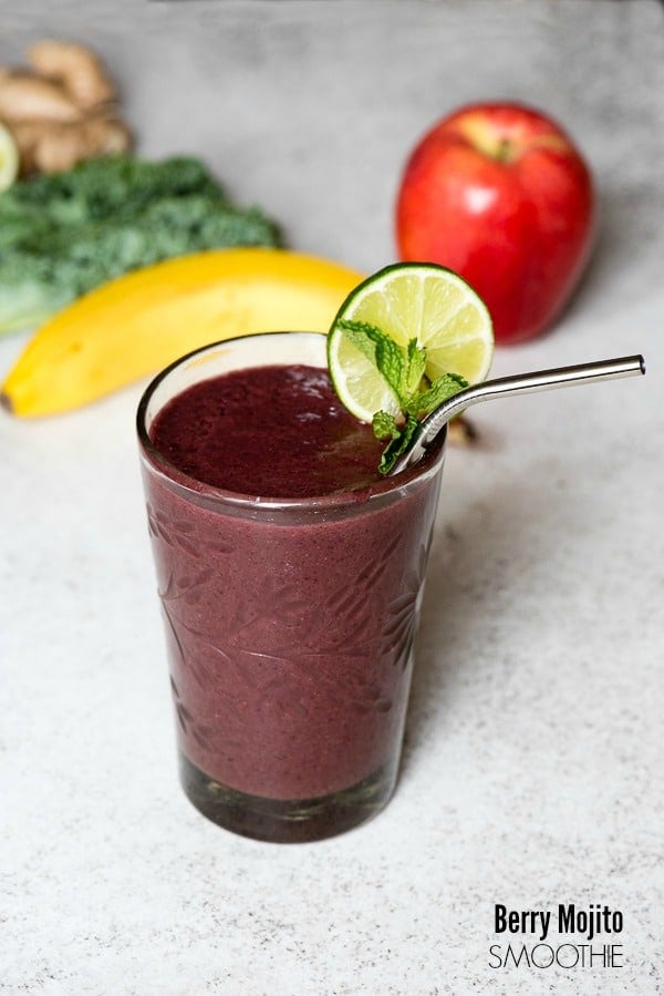 Berry Mojito Smoothie with metal straw