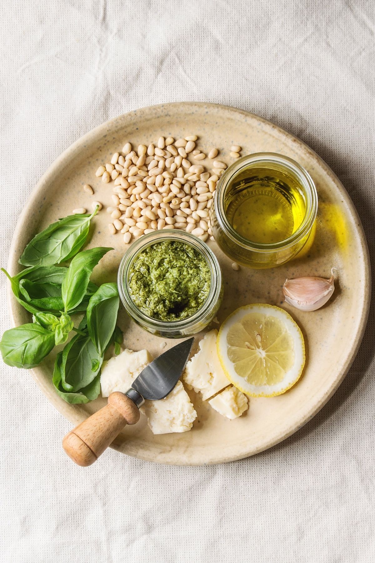 basil pesto ingredients