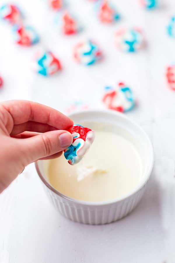 firecracker meringue cookies dipping