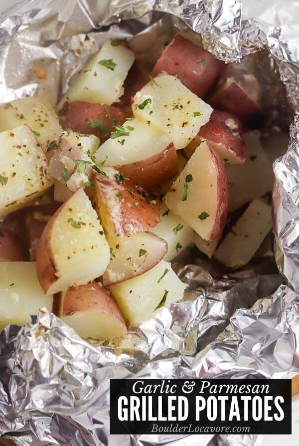grilled potatoes in foil title image
