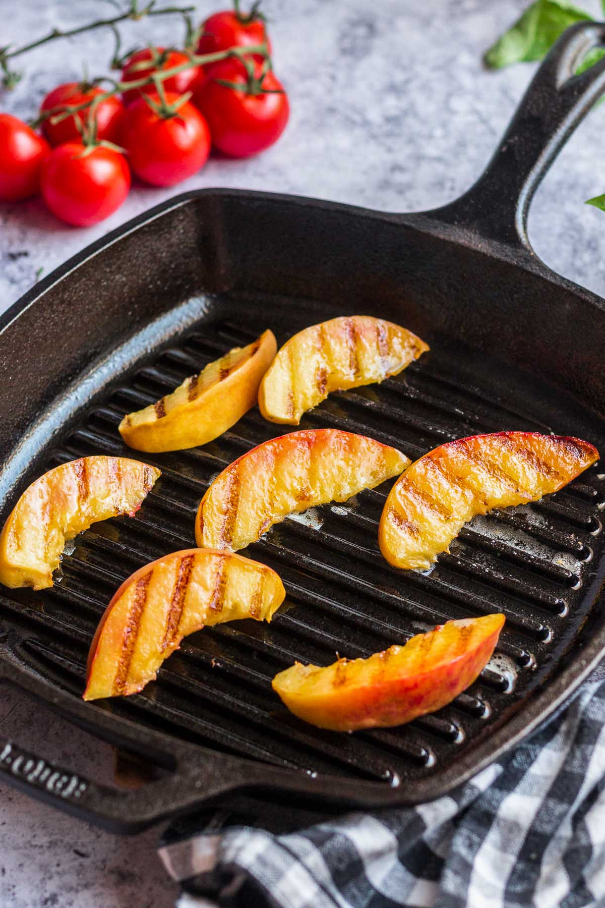 grilling peaches in grilling pan