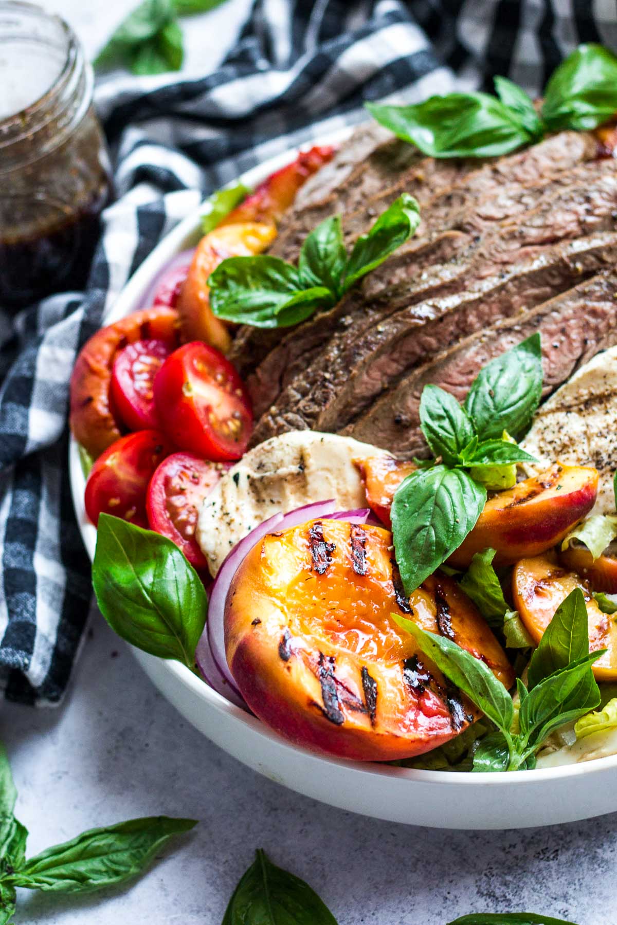 steak salad with grilled peach 