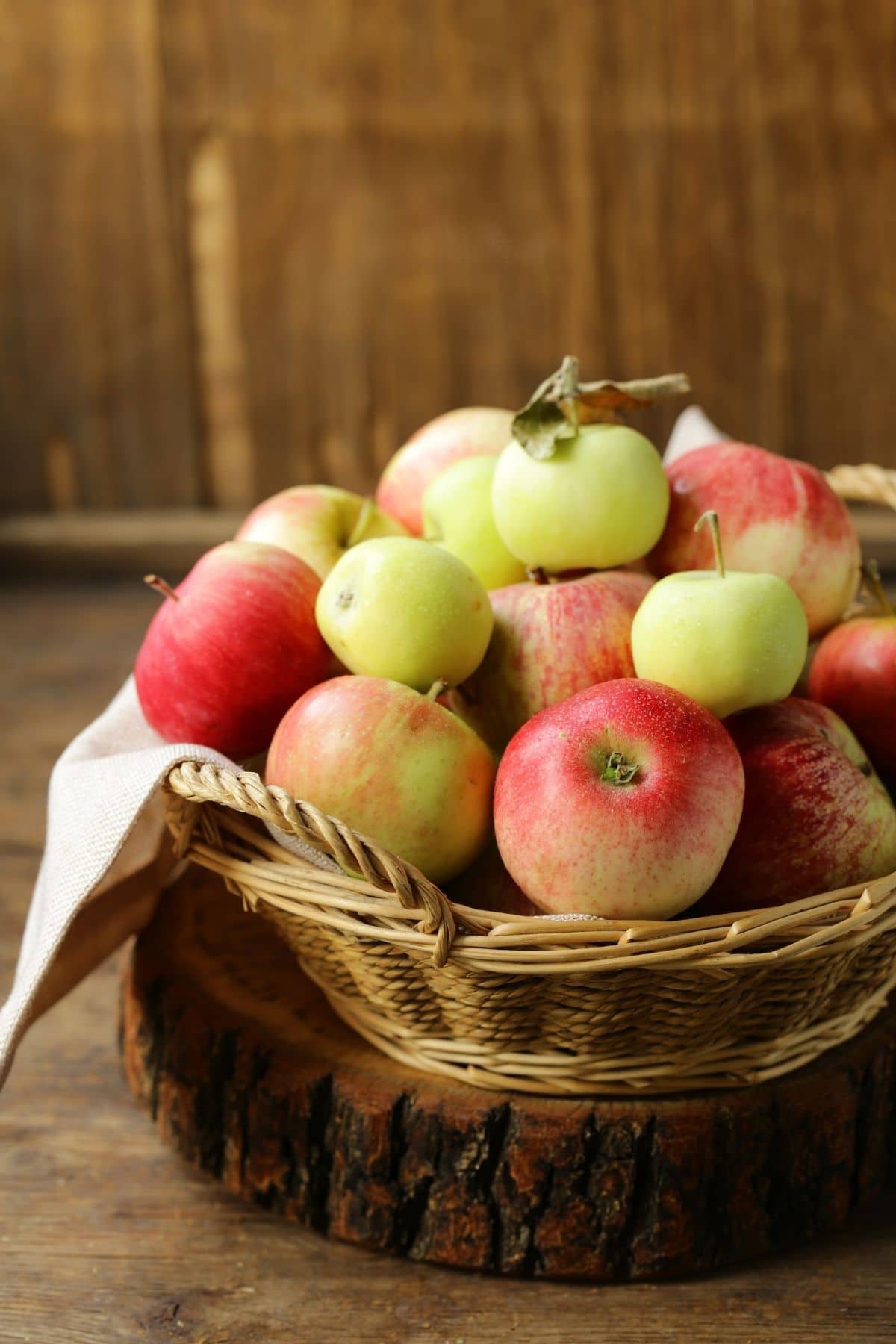 basket of apples