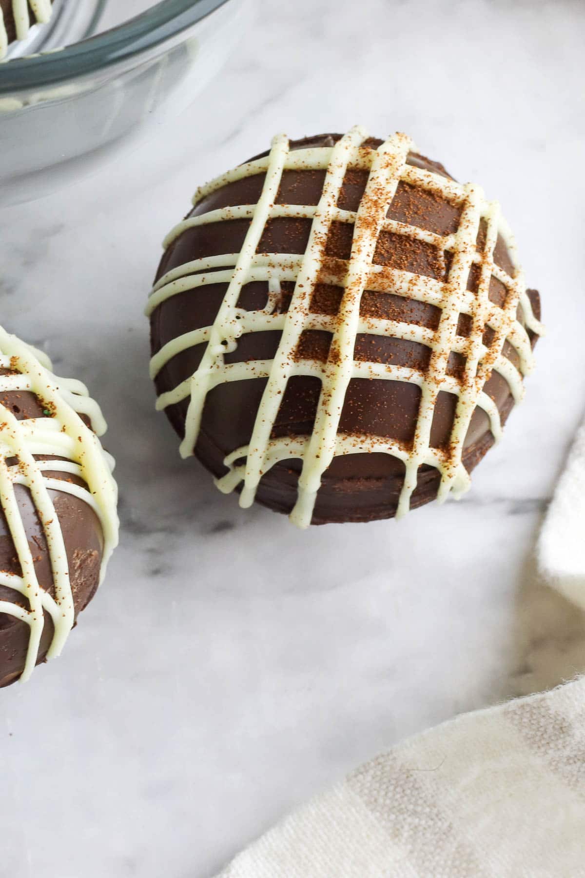 mocha hot chocolate bombs 