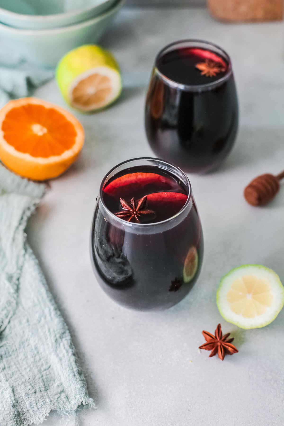 mulled wine in glasses