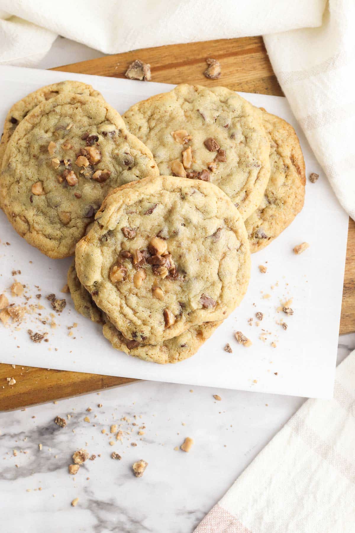 toffee cookies overhead