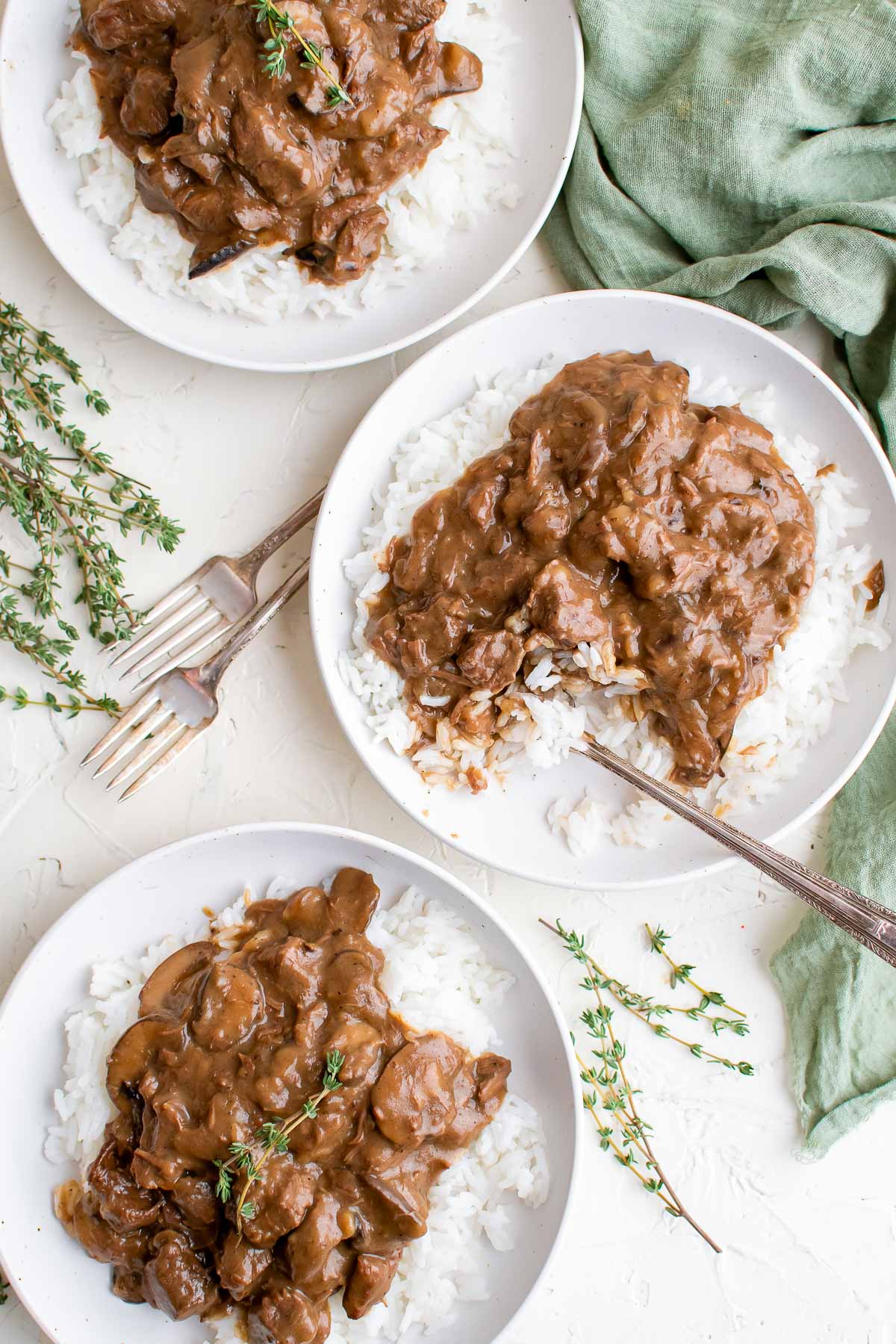 cooked beef tips with gravy serving